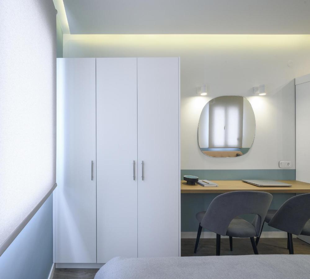 Τhe Half Root Suite In The Heart Of City Center Thessaloniki Exterior photo