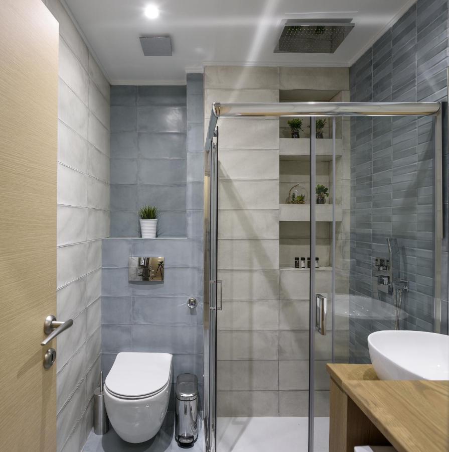 Τhe Half Root Suite In The Heart Of City Center Thessaloniki Exterior photo