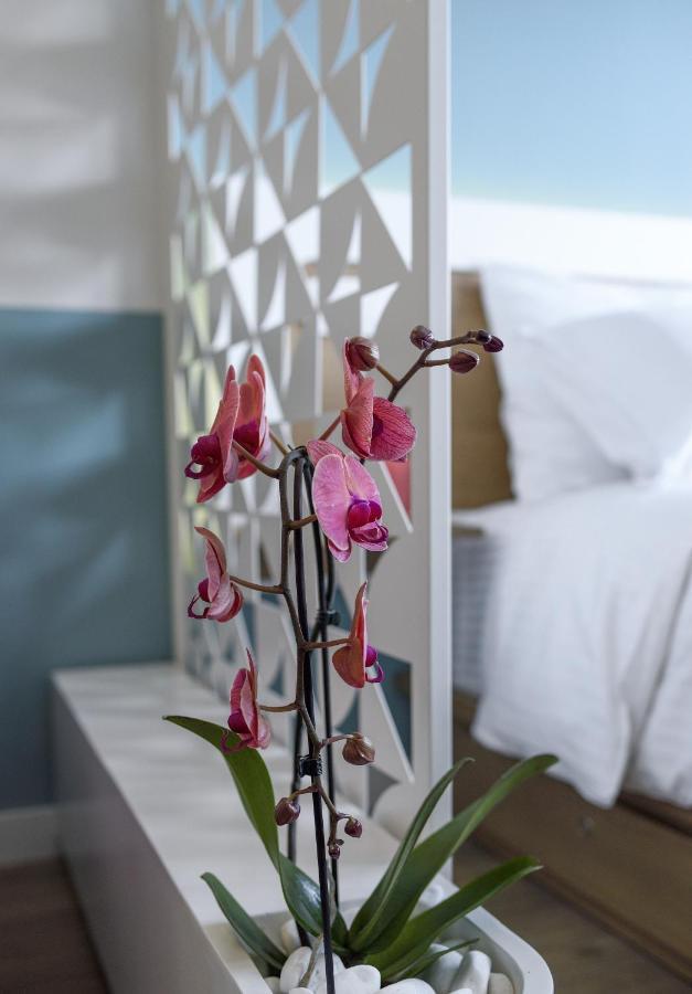 Τhe Half Root Suite In The Heart Of City Center Thessaloniki Exterior photo