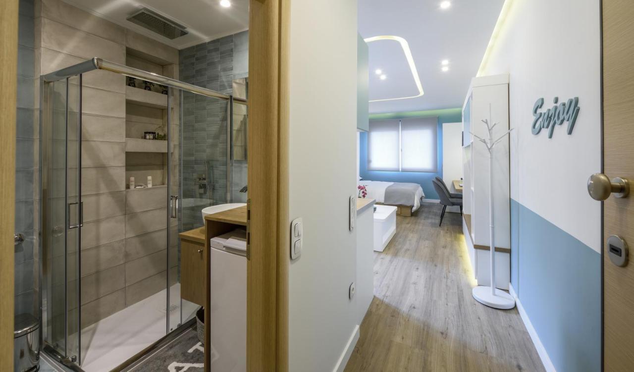 Τhe Half Root Suite In The Heart Of City Center Thessaloniki Exterior photo